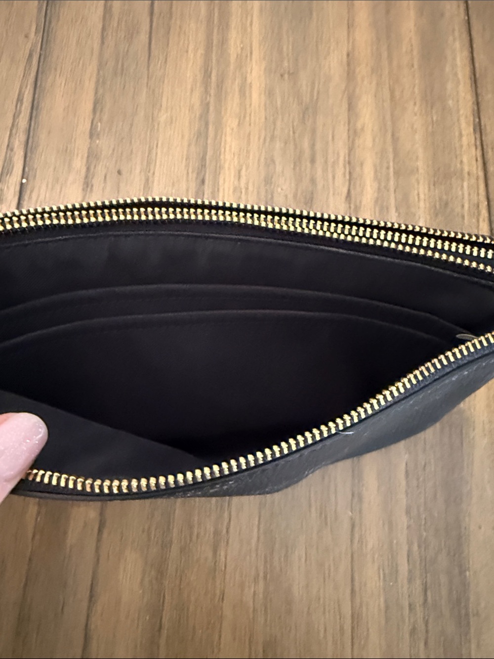 Coach wristlet/ wallet - Picture 3 of 4